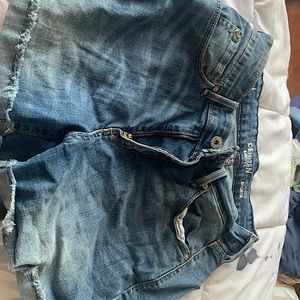 Denizen From Levi’s. High Rise Shorts. Size 4